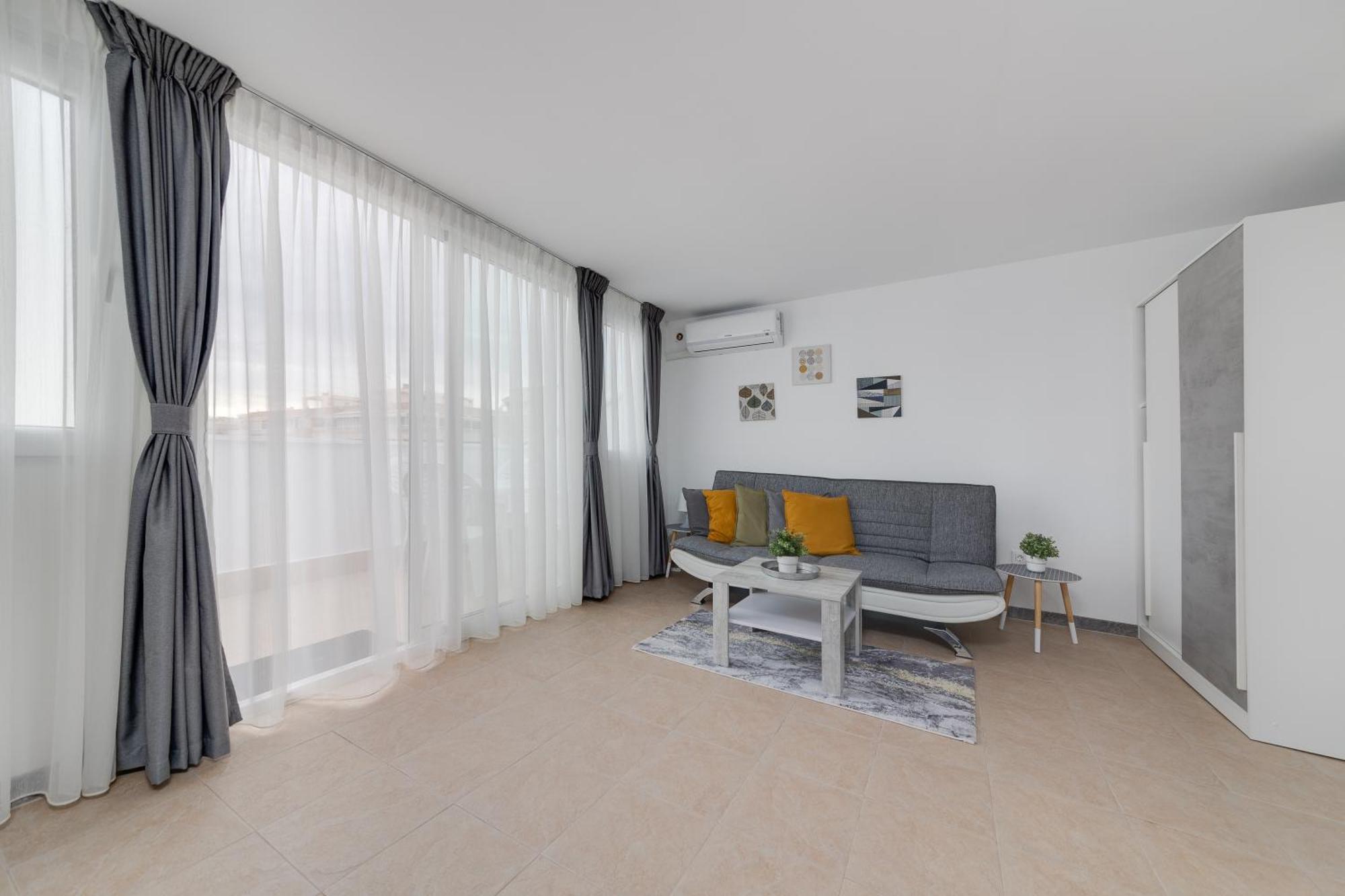 Cosy Apartment Near The Sea Torrevieja Eksteriør bilde