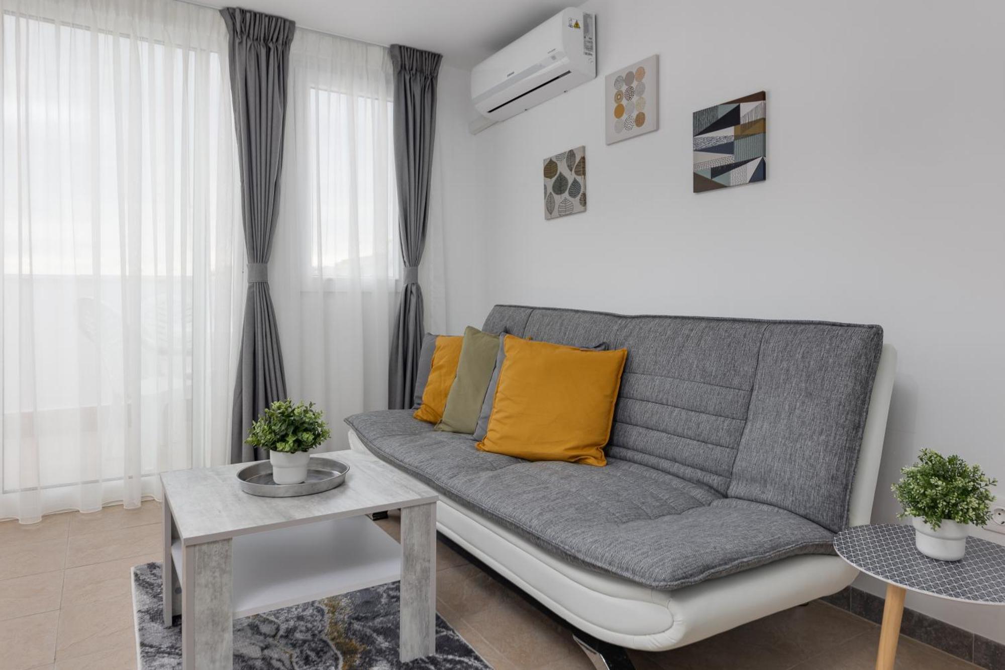 Cosy Apartment Near The Sea Torrevieja Eksteriør bilde